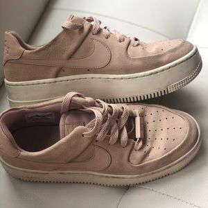 Nike Air Force 1 Sage Low